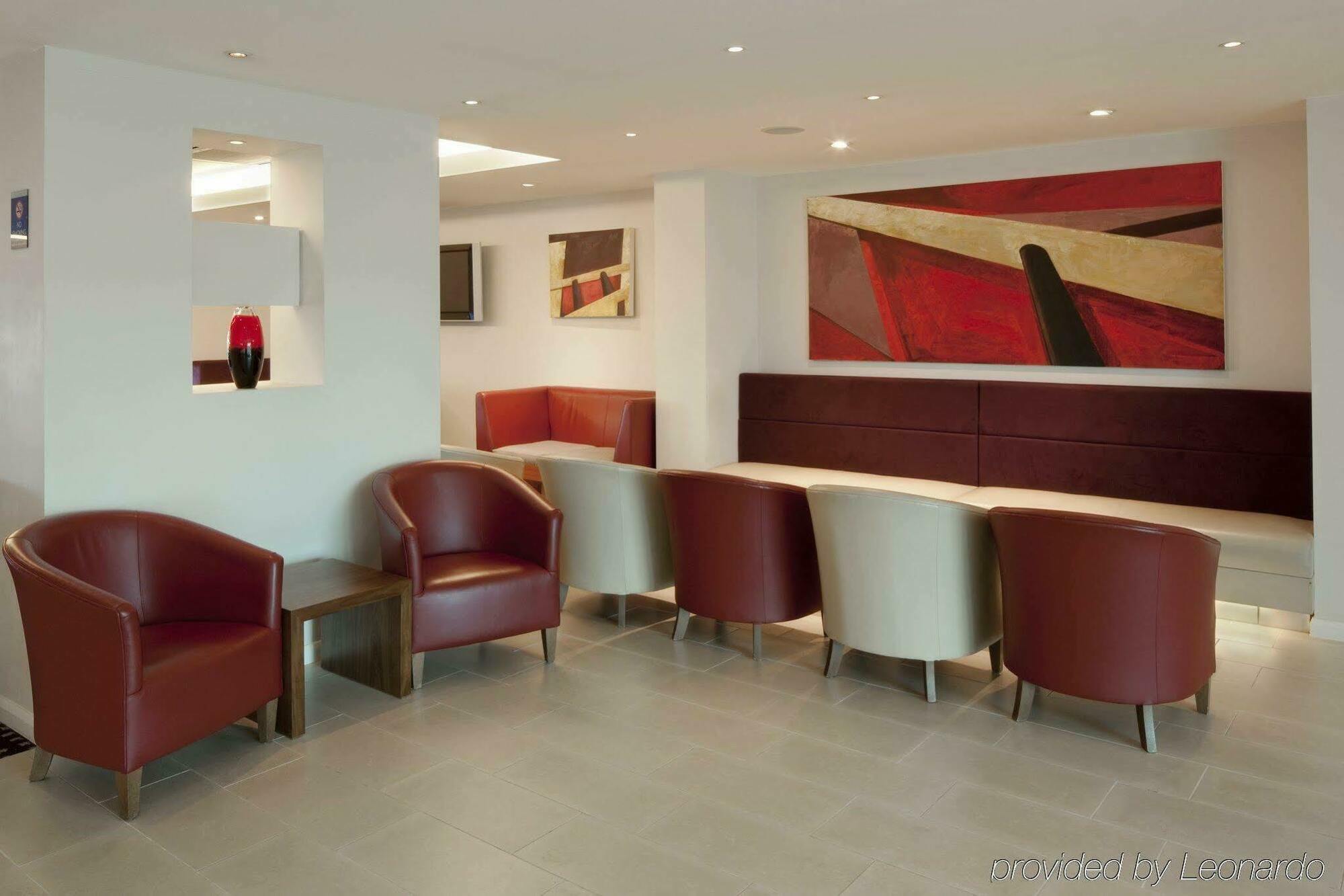Express By Ihg 3*